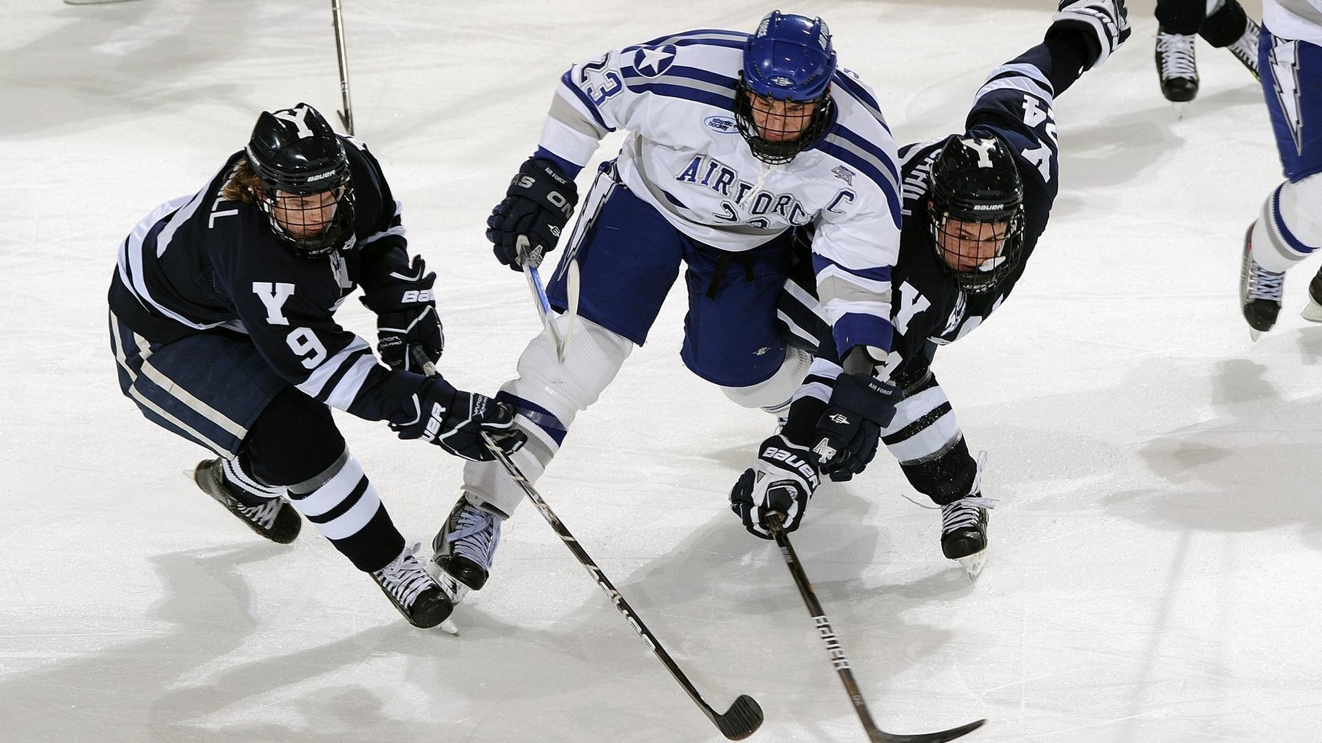 国安门将侯森遭遇重伤，右膝后叉韧带损伤预计缺阵八周