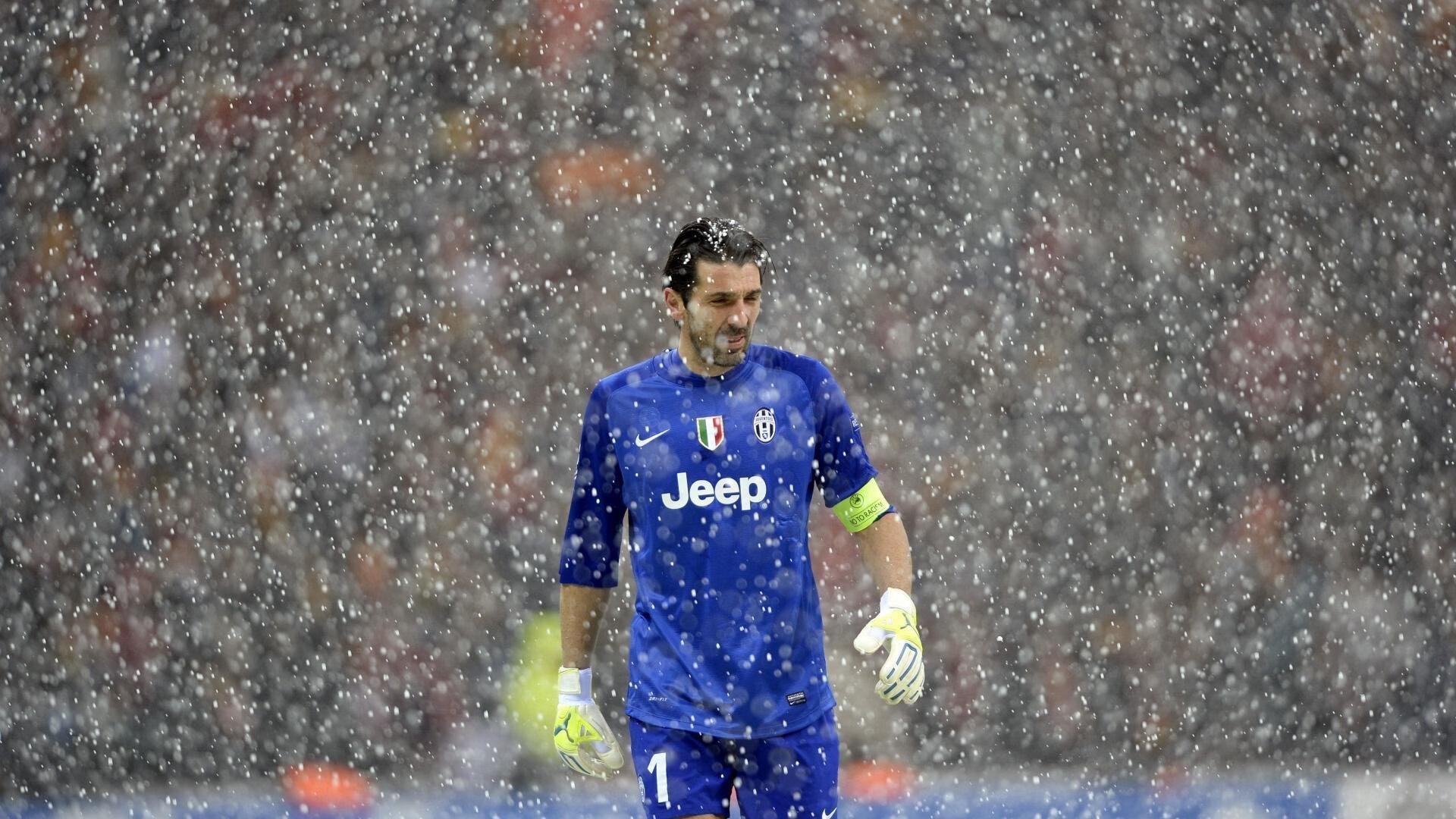 梦剧场失守，红魔主场不敌维拉，芒特低迷表现引关注